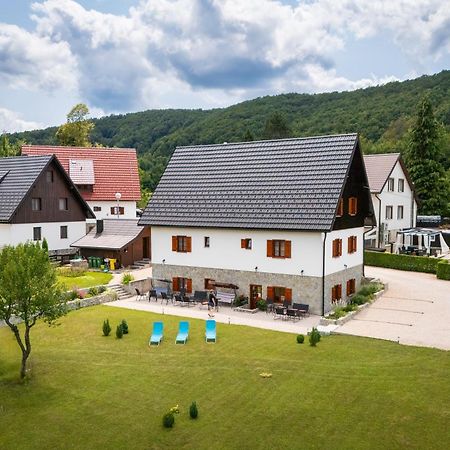 Green Lakes House Hotel Mukinje Exterior photo